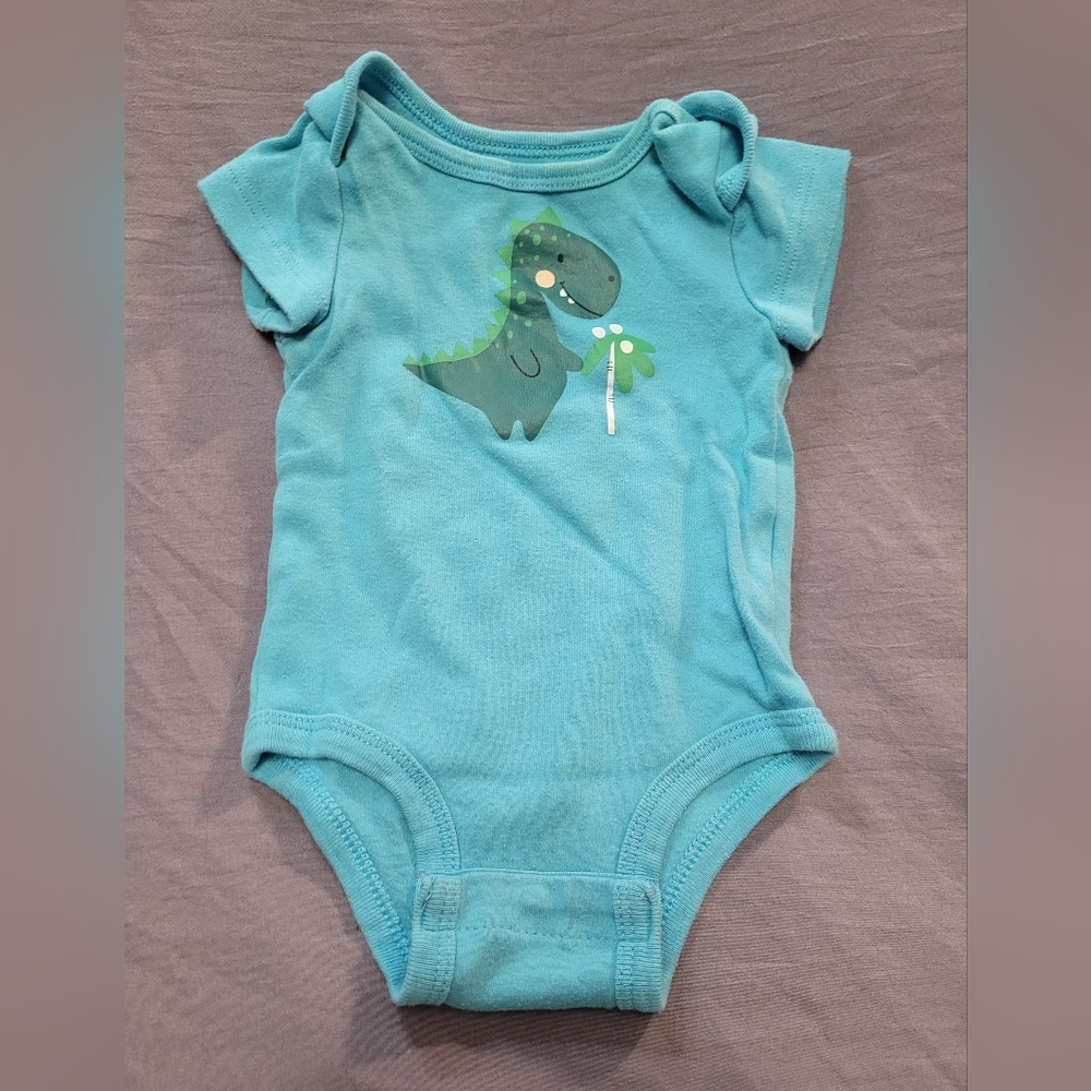 Assorted Baby Onesies Bundle (GAP And Rococo) - Picture 6 of 15